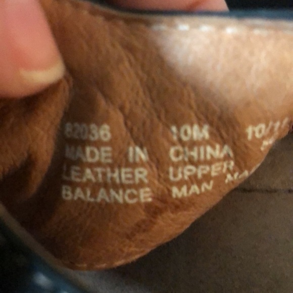 Clarks Artisan Leather Flower Petal Thong Sandal Sz. 10M Black Wedge Low Heel - Picture 7 of 7